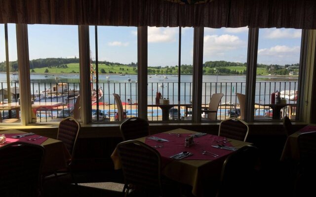 The Dockside Inn & Restaurant