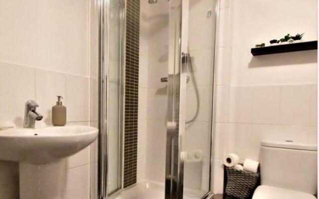 Lux city one bed Birmingham apartment