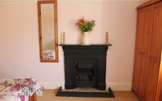Lowerfield House