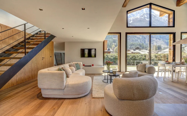 Chalet Fortuna a Jewel in Central Chamonix