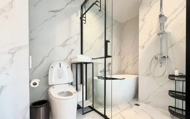 1BR 5Min Walk to BeachPool&Gym C243