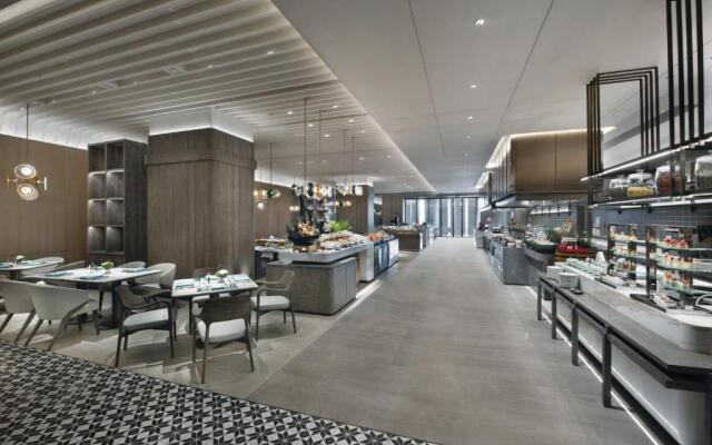 Crowne Plaza Wuhan Optics Valley by IHG