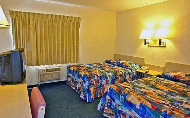 Clarion Pointe
