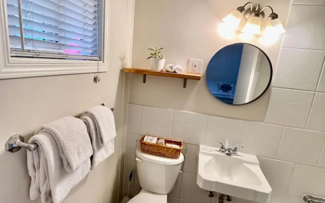 Barefoot Villas Room 3 Blue Jay