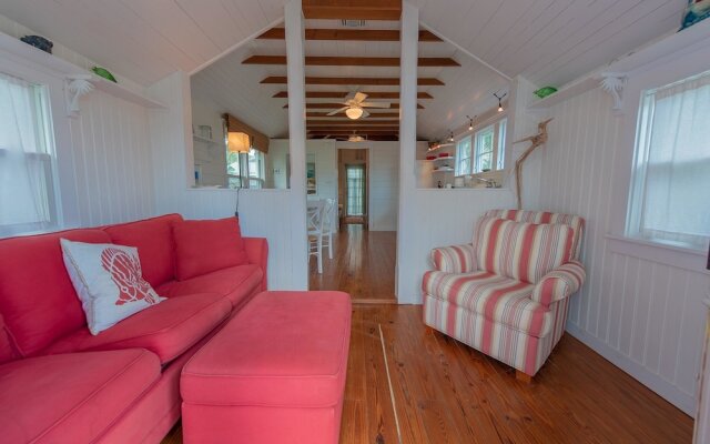 Redfish Cottage Apartment 1