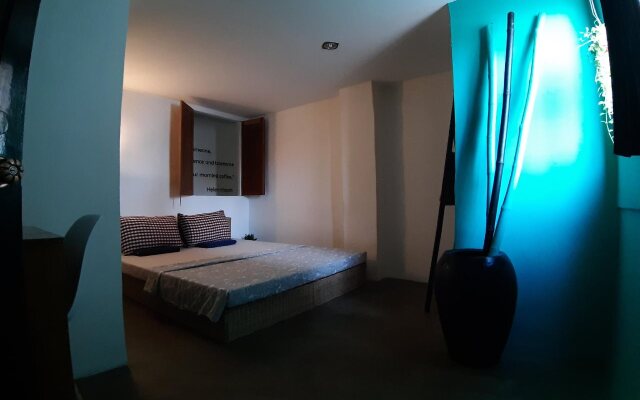Snooze Pod - Hostel