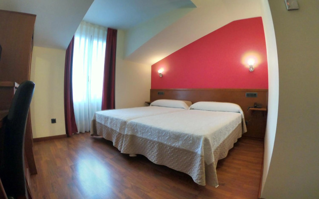 Hotel Cangas De Onis Center
