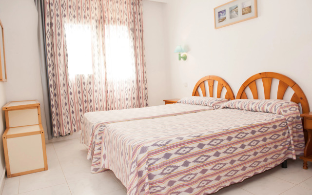 Apartamentos Sol Romántica by DOT Suites