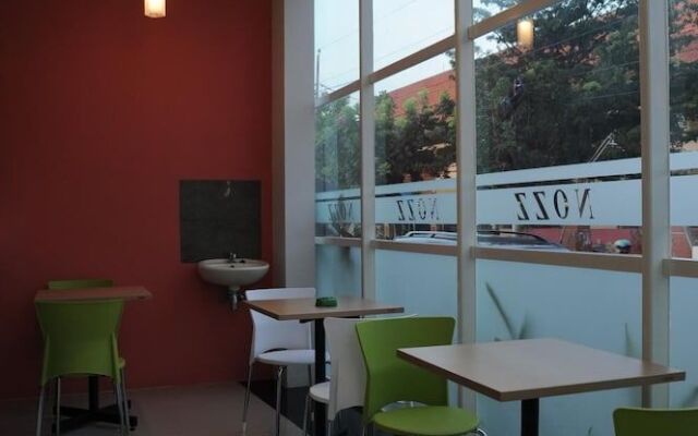 Nozz Hotel Semarang