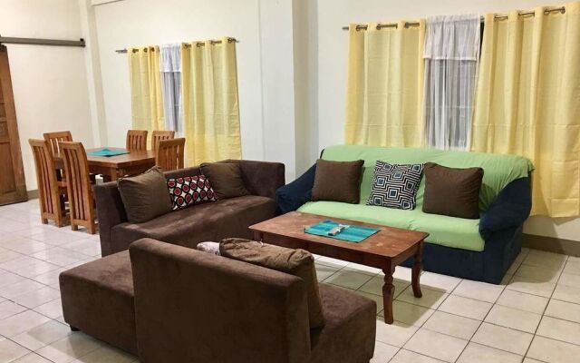 3BR Ross Anne Transient Queen of Peace