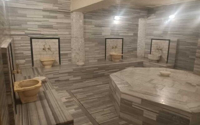 Hera City Hotel