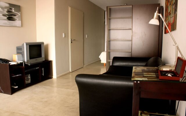 Atenea Apartments & Suites