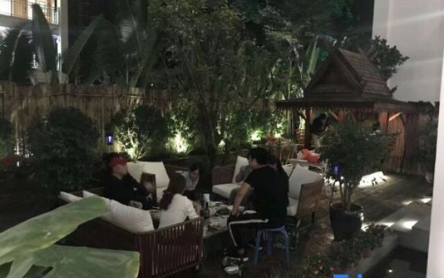 Xishuangbanna Jinghongyun Jintai Resort Hotel