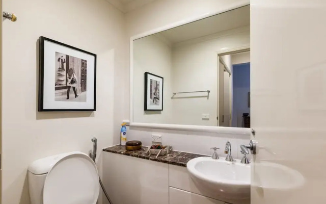 JASMINE, 2BDR Port Melbourne House
