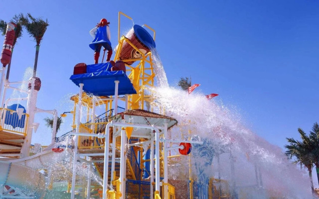 Albatros Aqua Blue Azrak VIP Package