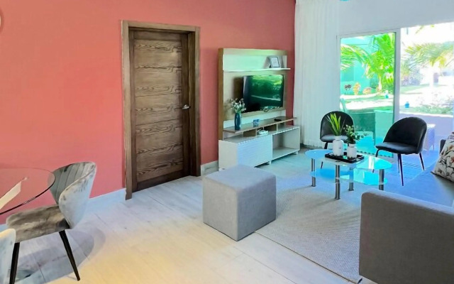 Playa Palmera Beach Resort