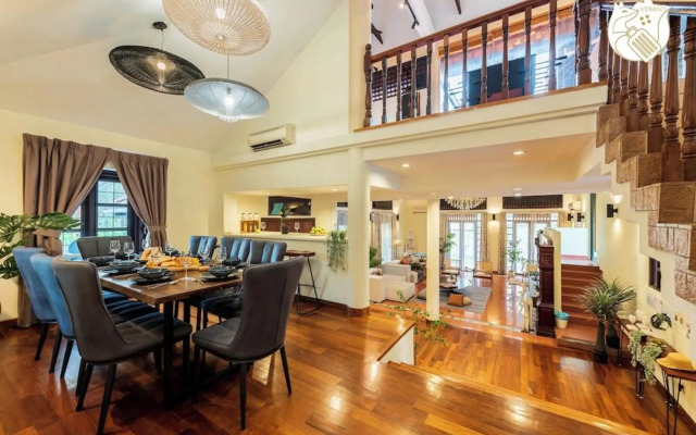 9225sf 6BR 27PAX Private Pool Villa, 1km to KLCC
