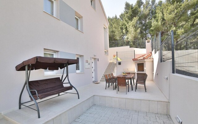 Awesome Home in Zedno With Wifi and 4 Bedrooms