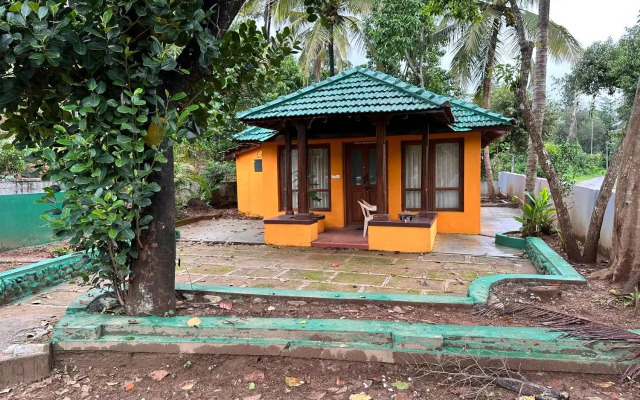 Sherlock Retreat - Yamini Green