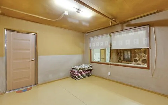 Buan Hwangto Maeul Pension