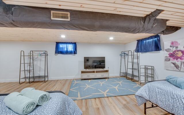 Wells Beach House w/ Ocean-view Deck