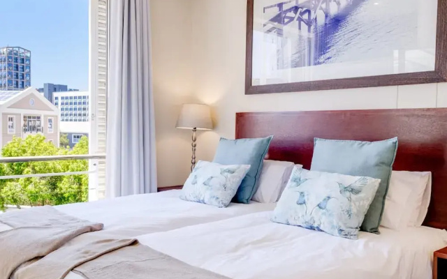 Simplistic Elegance at Altmore 203