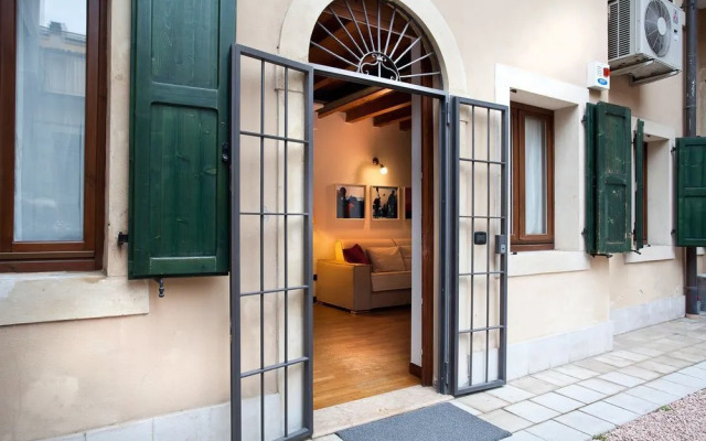 Verona For Rent Travelers House