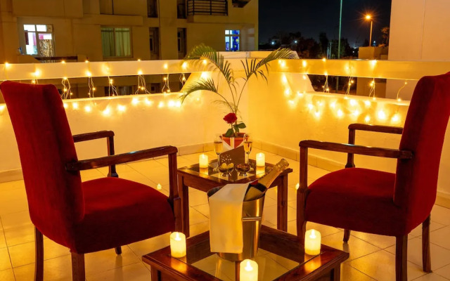 Rosewood Apartment Hotel