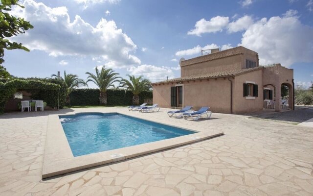Villa 2 Bedrooms With Pool 103231