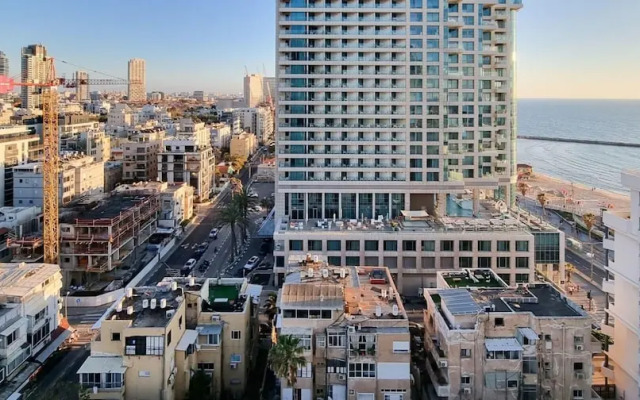 Hayarkon Blue Sea I in Tel Aviv-yafo