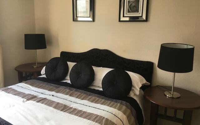 Ferrybridge Hotel