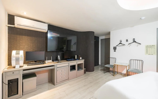 Lavender Hotel