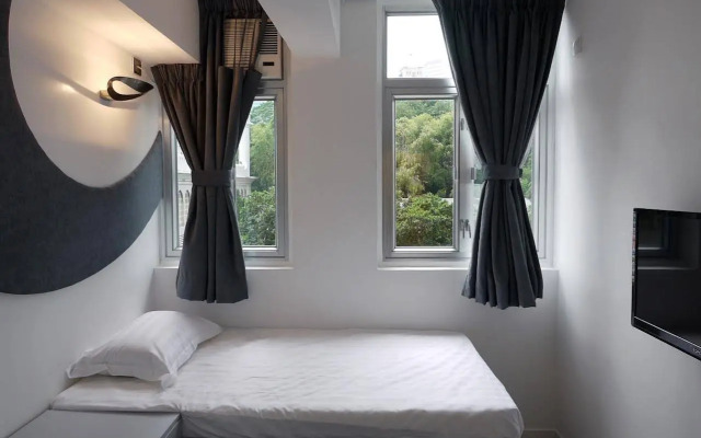 Panda's Hostel - Elegant