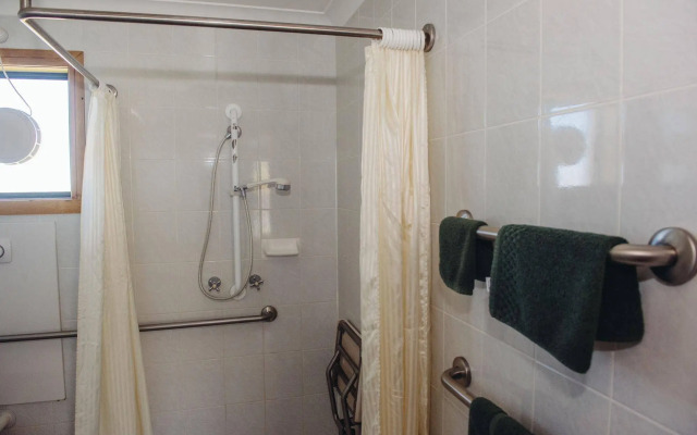 Gold Panner Motor Inn