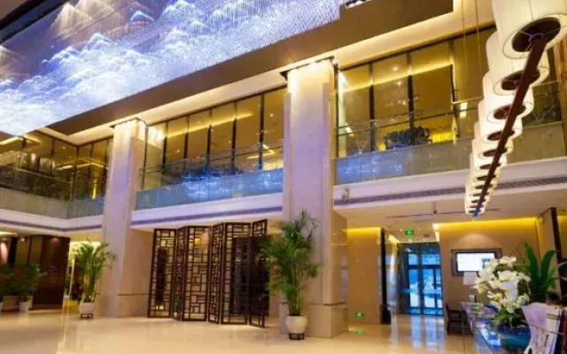 Celebrity Hotel