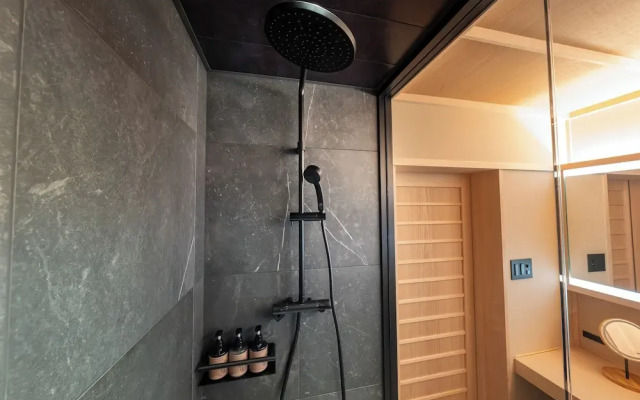 Nazuna Hakone Miyanoshita