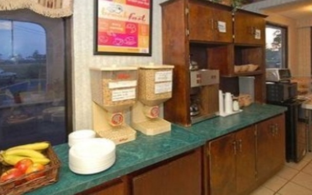 Econo Lodge Martinez