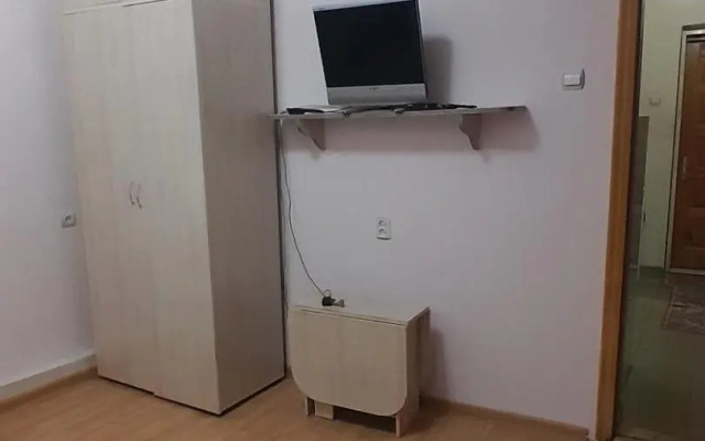 2 bedroom apartment on Ploshcha Rynok