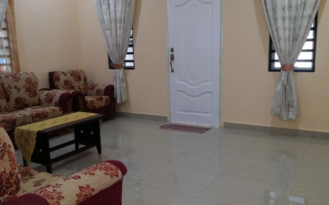 IsMa Lumut Homestay
