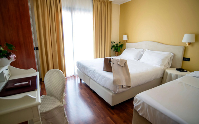 Admiral Hotel Villa Erme