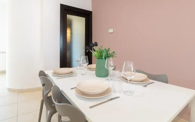 Xenia Boutique Tirso 1