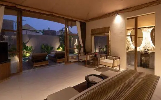 Ubud Mas Glamping Luxury Tent