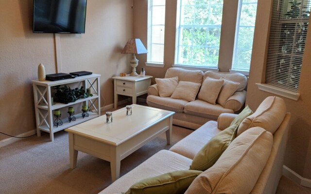 Cresent Moon by VillaDirect