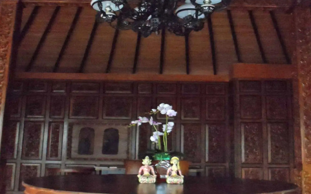 The Edelweiss Hideaway Villa Solo