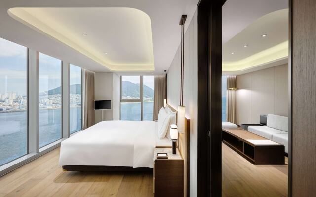 Wyndham Grand Busan Ijin