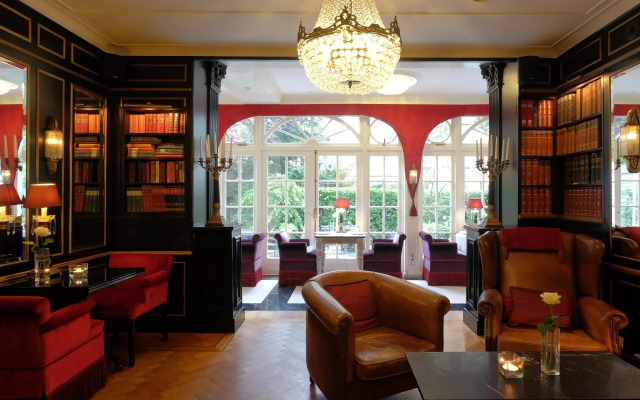 Apollofirst Boutique Hotel