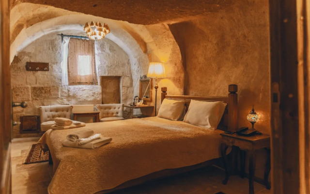 Zula Cave House