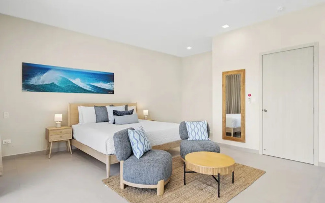 Catalina Residence Apt 3 - L.g. Smith Boulevard 546-j