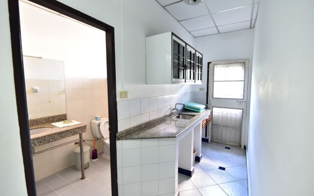 Nong Apartment Pattaya - Adults Only