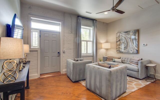 563 King Signature Apartments